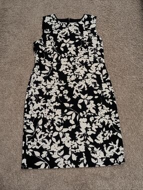 Liz Claiborne Black & White Floral Sheath Midi Dress